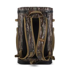 Yukon Outfitters Realtree Original 30 cans Backpack Cooler