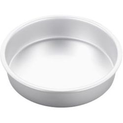 Wilton 8 in. Aluminum Round Cake Pan