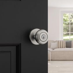 Kwikset Cove SmartKey Security Traditional Satin Nickel Entry Knob KW1 1-3/4 in.