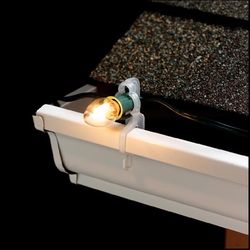 Dyno Omni Universal Gutter/Shingle Light Clips 100 pk