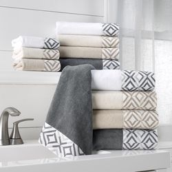 Avanti Linens Harlow Nickel Polyester Concentric Diamonds Hand Towel 1 pc