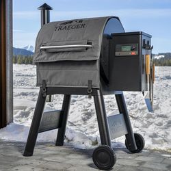 Traeger Pro 22/575 Gray Grill Insulation Blanket