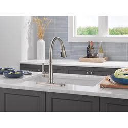 Delta Corwin One Handle Stainless Steel Pull-Down Kitchen Faucet