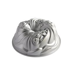 Nordic Ware Let it Snow 9.5 in. W X 9.5 in. L 9.5 in. Bundt Pan Silver