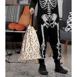 Witching Hour Throwpack Pillowcase Treat Bags 1 pk (RANDOM COLOR)