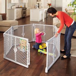 North States Superyard Gray 26 in. H X 18.5 in. W Plastic Child Safety Gate