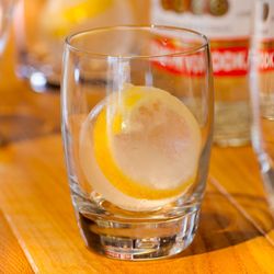 The Whiskey Ball Scherical Mold White Silicone Big Ice Cube Trays