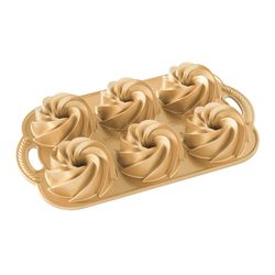 Nordic Ware 9 in. W X 15 in. L Heritage Bundlette Bundt Pan Gold 1 pc