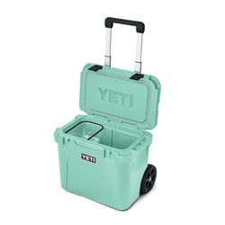 YETI Roadie 32 Seafoam Green 32 qt Roller Cooler