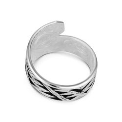 Montana Silversmiths Women's Southwestern Wrap Ring