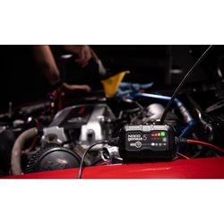 NOCO Automatic 12 V 10 amps Battery Charger