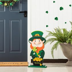 Glitzhome St.Patricks Leprechaun Pot of Gold Porch Decor Wood 1 each