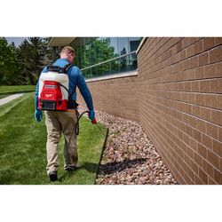 Milwaukee M18 4 gal Sprayer Backpack Sprayer Kit