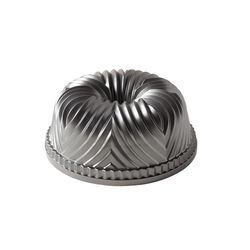 Nordic Ware 9 in. Bavaria Bundt Pan
