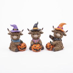 Gerson Resin Halloween Highland Cow Halloween Decor