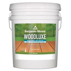 Benjamin Moore Woodluxe Solid Flat Penetrating Waterborne Deck and Siding Stain 5 gal