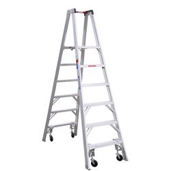 Werner 6 ft. H Aluminum Platform Ladder Type IA 300 lb. cap.