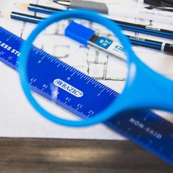 Bazic Products Round 2 Times Magnifier 3 in. W