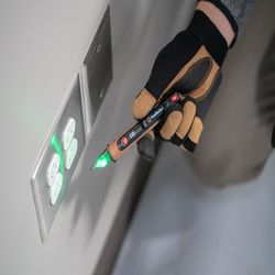 Southwire 50 - 600 V Voltage Detector 1 pk