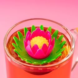 Kikkerland Multicolored Plastic/Stainless Steel Lotus Tea Infuser and Base 1 pk