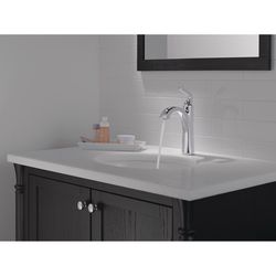 Delta Dallace Chrome Contemporary Single-Handle Bathroom Sink Faucet 4 in.