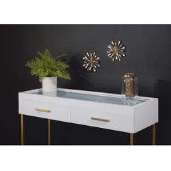 Tripar 7 in. H X 7 in. L Gold Metal Wall Art