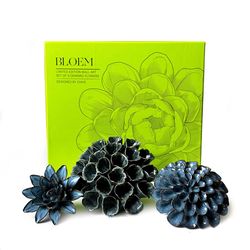 Chive Ceramic Flowers 2.9 in. H X 9.9 in. L Glazed Blue Ceramic Bloem Box Set