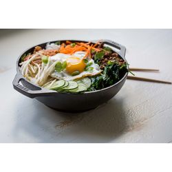 Lodge Cast Iron Wok 9 in. Black