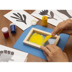 Kikkerland Crafters Make Your Own Screen Print 1 pk