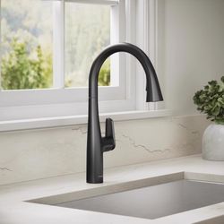 Sterling Fiume One Handle Matte Black Pull-Down Kitchen Faucet