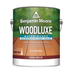 Benjamin Moore Woodluxe Semi-Solid White White Base Penetrating Waterborne Waterproofing Wood Stain