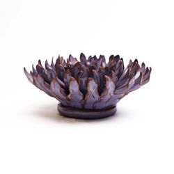Chive Japan 2.2 in. H X 5 in. L Glazed Lilac Ceramic Spider Mum Wall Flower