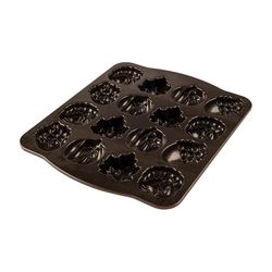 Nordic Ware 11 in. W X 13 in. L Autumn Cakelet Pan Brown 1 pc