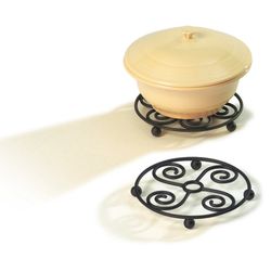 Spectrum Scroll Black Steel Trivet