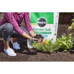 Miracle-Gro Fruit and Vegetable Garden Soil 1.5 cu ft