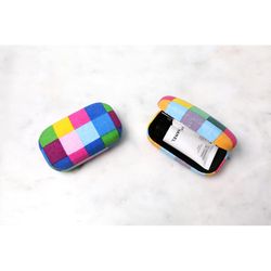Kikkerland Multicolored Plaid Travel Case